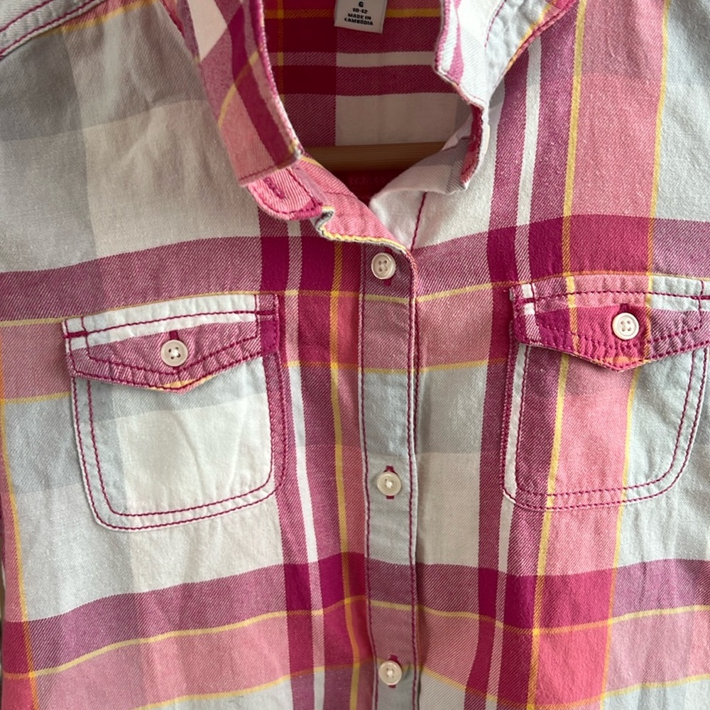 πBUY 3 for $15πOldβ Navy Girl's Sz L Pink Plaid Cotton Button-Up Shirt 10-12 - Picture 4 of 6